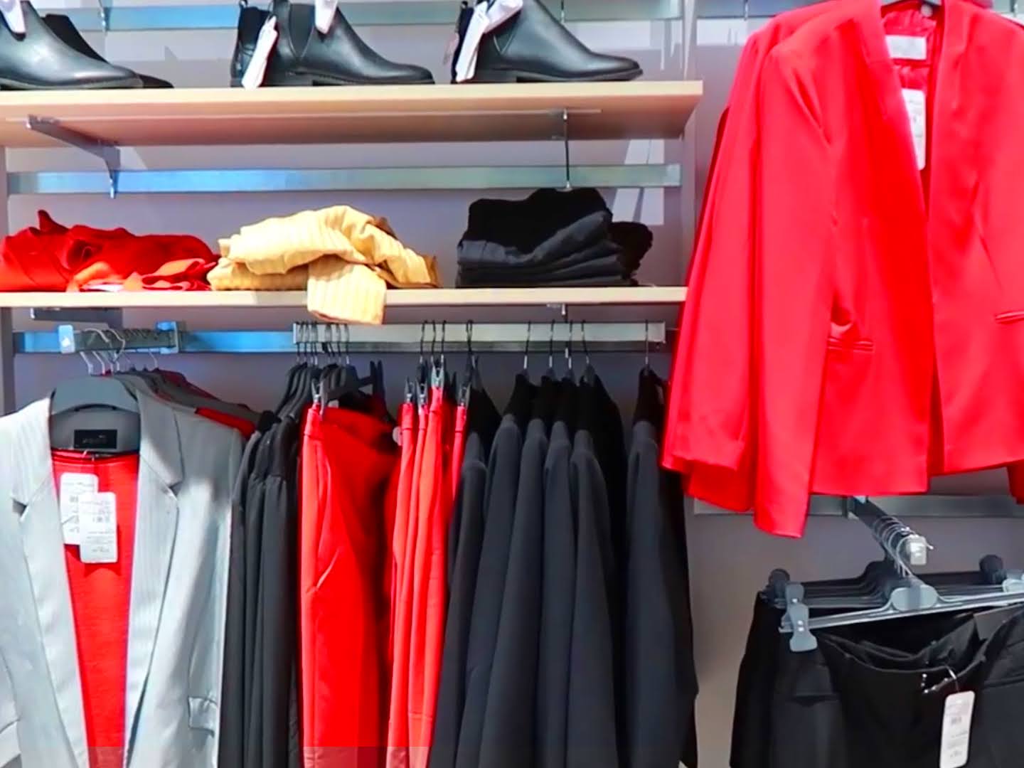 Tagalog Clothing Vocabulary: Learn 20 Essential Words √